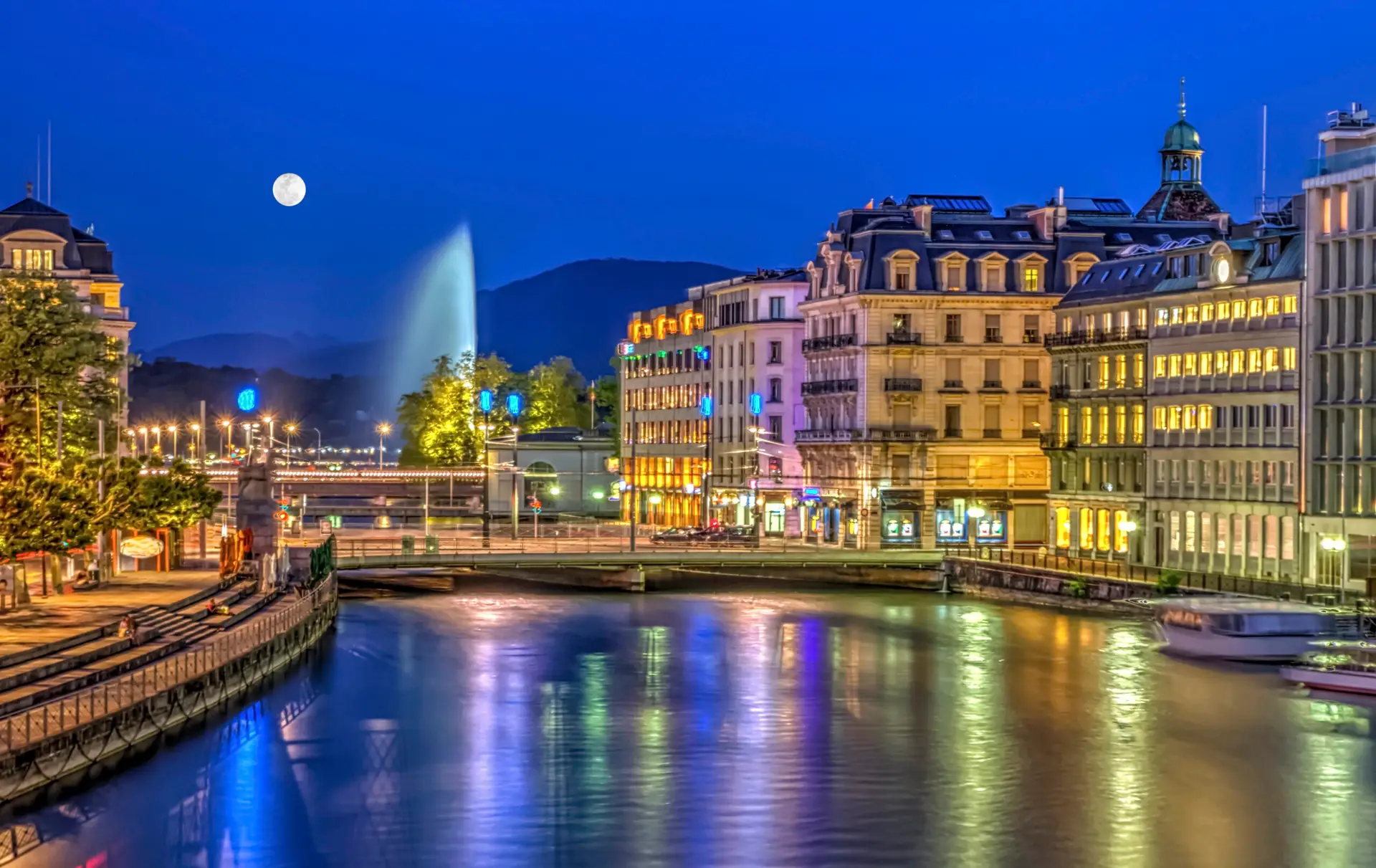 Jet d'Eau fountain in Geneva