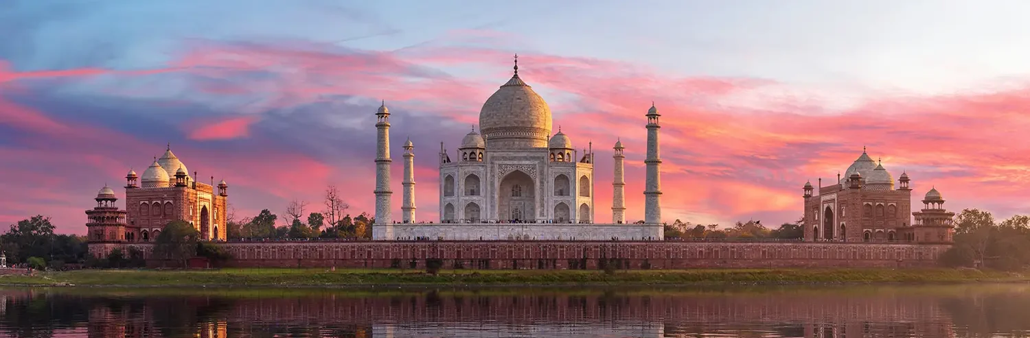 Taj Mahal at sunset -Toronto Travel Agency